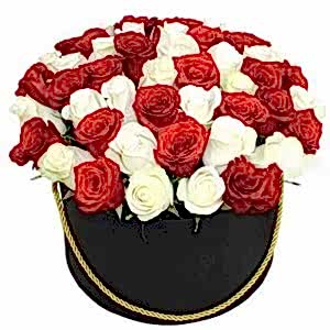 red-and-white-roses-hat-box-286431.jpg